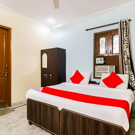 Hotel O Maurya Residency Gurgaon Esterno foto