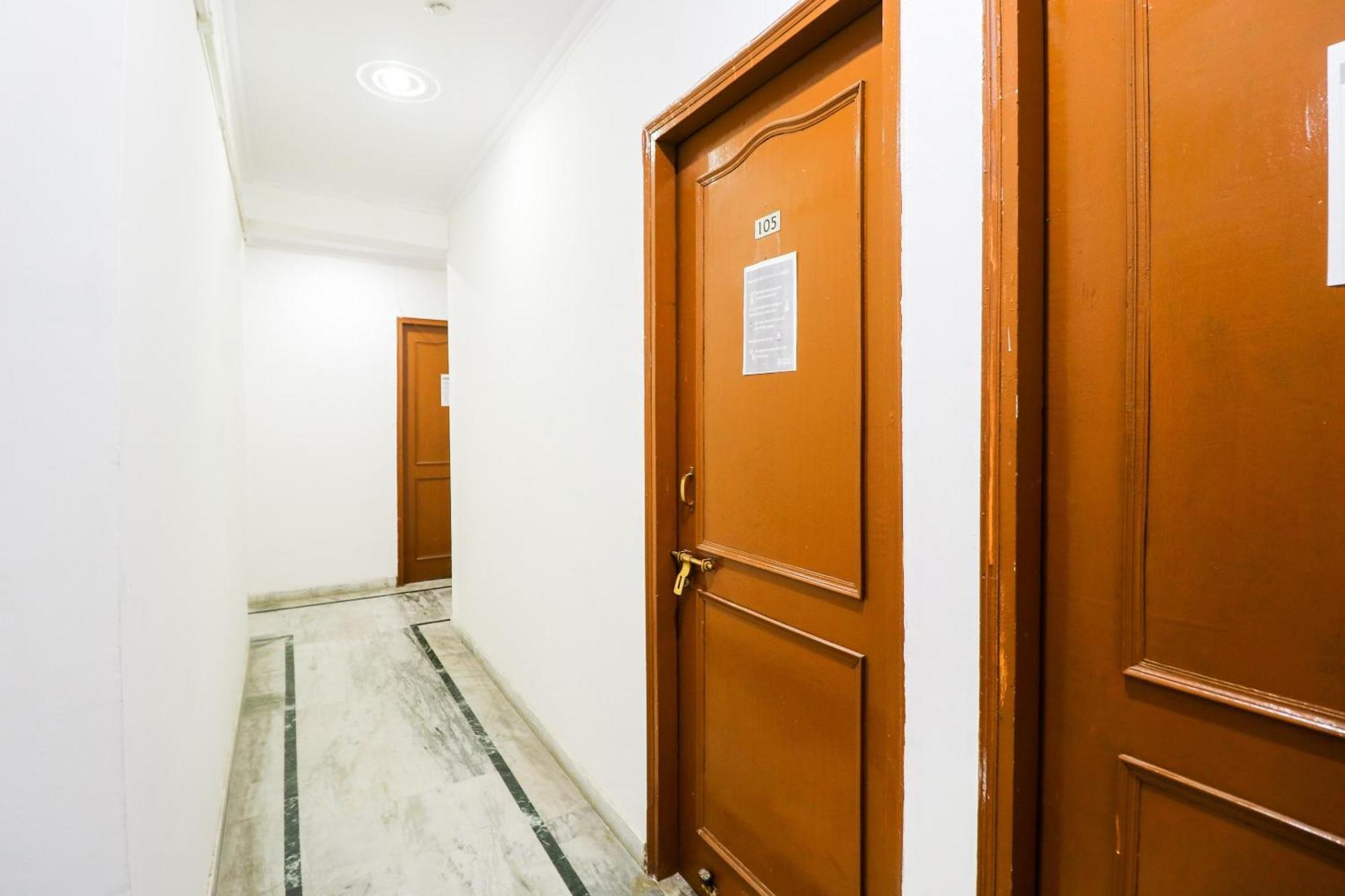 Hotel O Maurya Residency Gurgaon Esterno foto