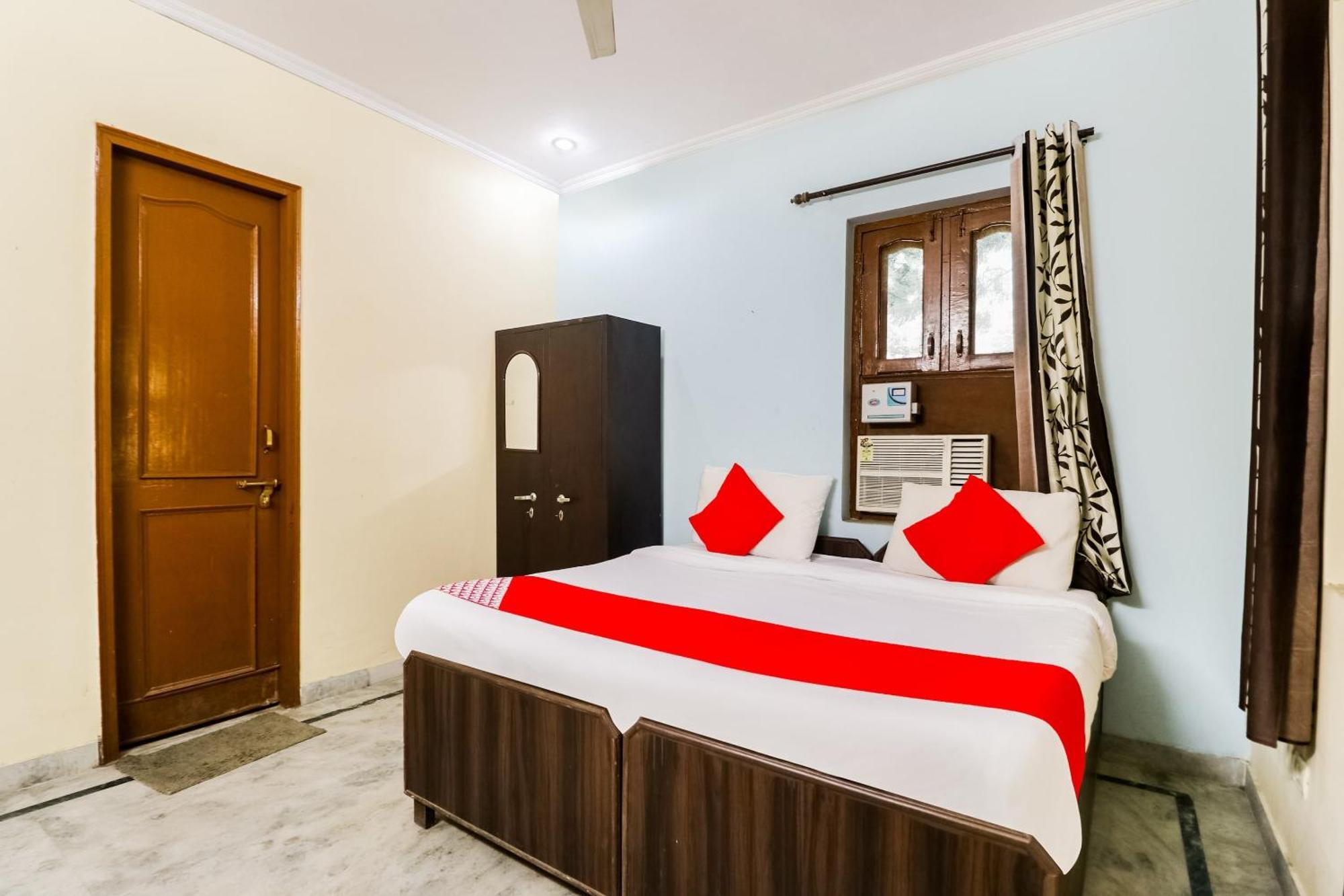 Hotel O Maurya Residency Gurgaon Esterno foto